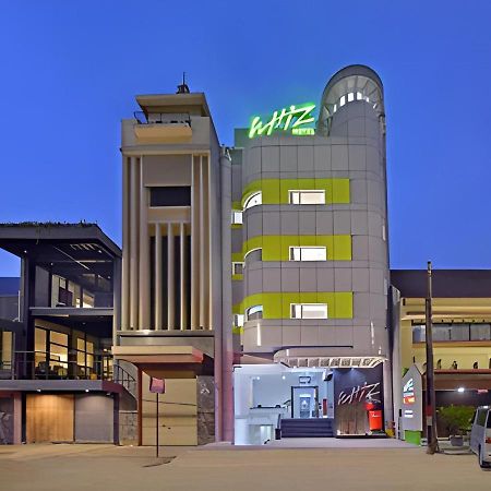 Whiz Hotel Falatehan Jakarta Ngoại thất bức ảnh