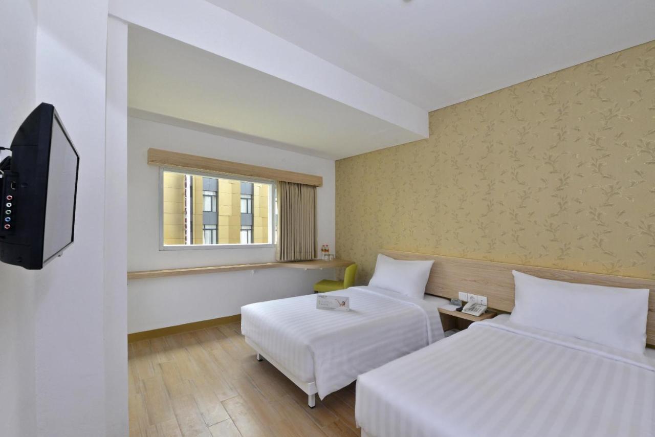 Whiz Hotel Falatehan Jakarta Ngoại thất bức ảnh