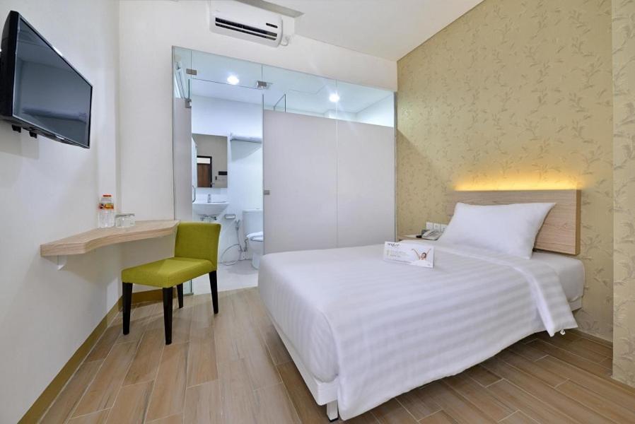 Whiz Hotel Falatehan Jakarta Ngoại thất bức ảnh