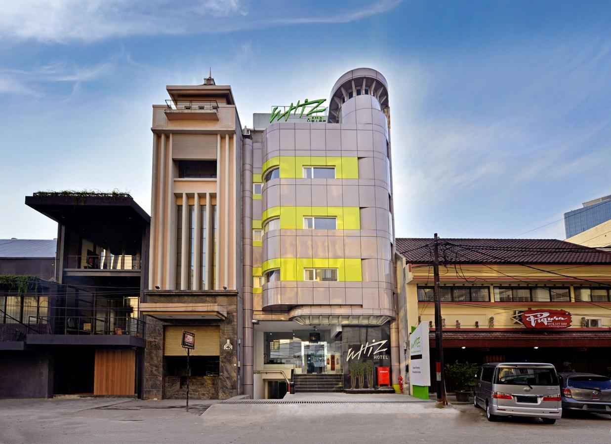 Whiz Hotel Falatehan Jakarta Ngoại thất bức ảnh