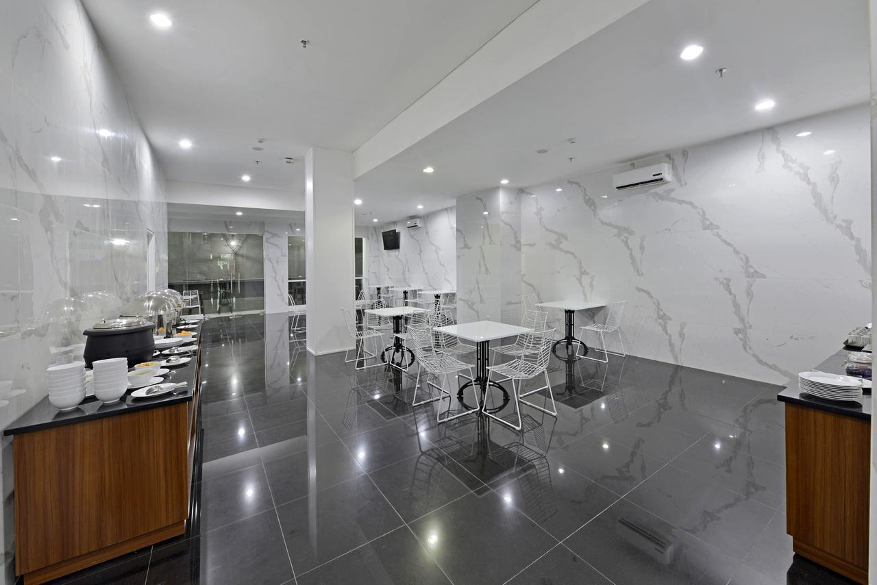 Whiz Hotel Falatehan Jakarta Ngoại thất bức ảnh